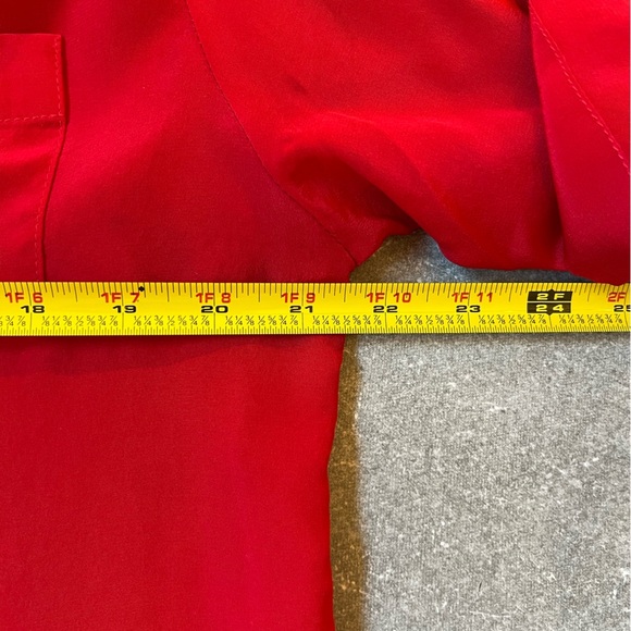 Amanda Uprichard 100% Silk Red Rolled Sleeve Button Up Lightweight Blouse Large - Picture 6 of 7